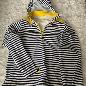 Vineyard vines rain jacket